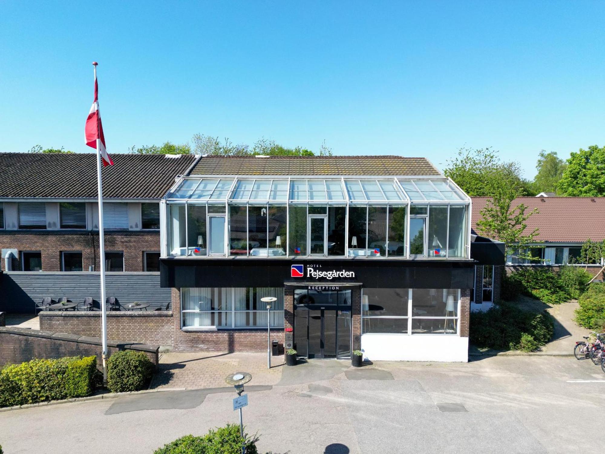 Hotel Pejsegaarden Brædstrup Exterior foto